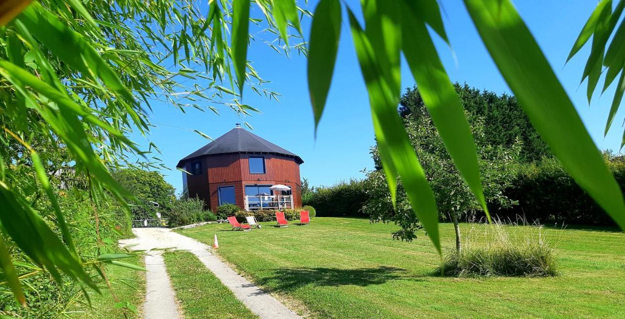 La Maison Ronde Et Ses 2 Cahutes Monthoiron Екстериор снимка