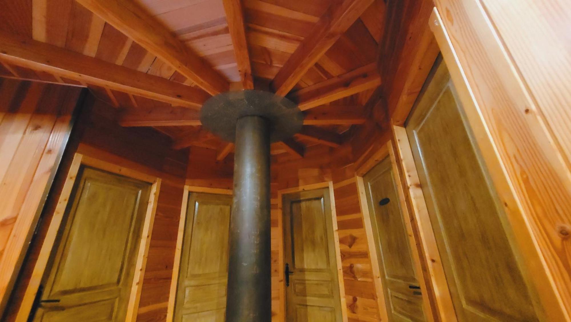 La Maison Ronde Et Ses 2 Cahutes Monthoiron Екстериор снимка